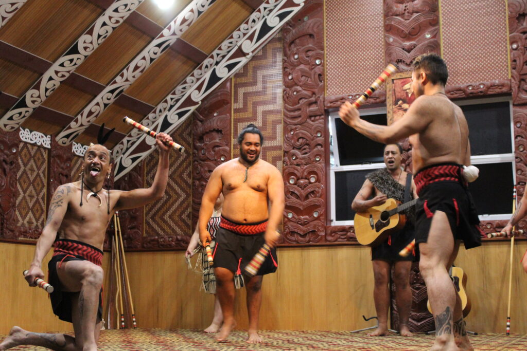 Te Puia Maori